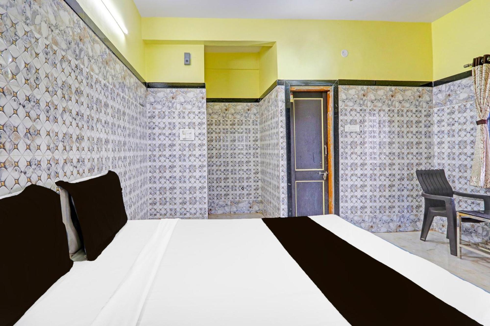 Hotel O Pankaj Hotel & Lodge Gangapur  Bagian luar foto