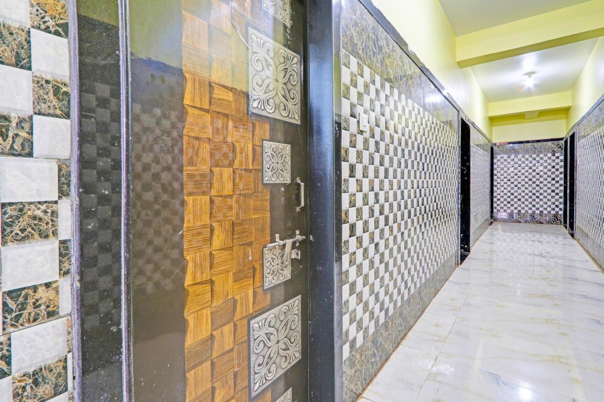 Hotel O Pankaj Hotel & Lodge Gangapur  Bagian luar foto