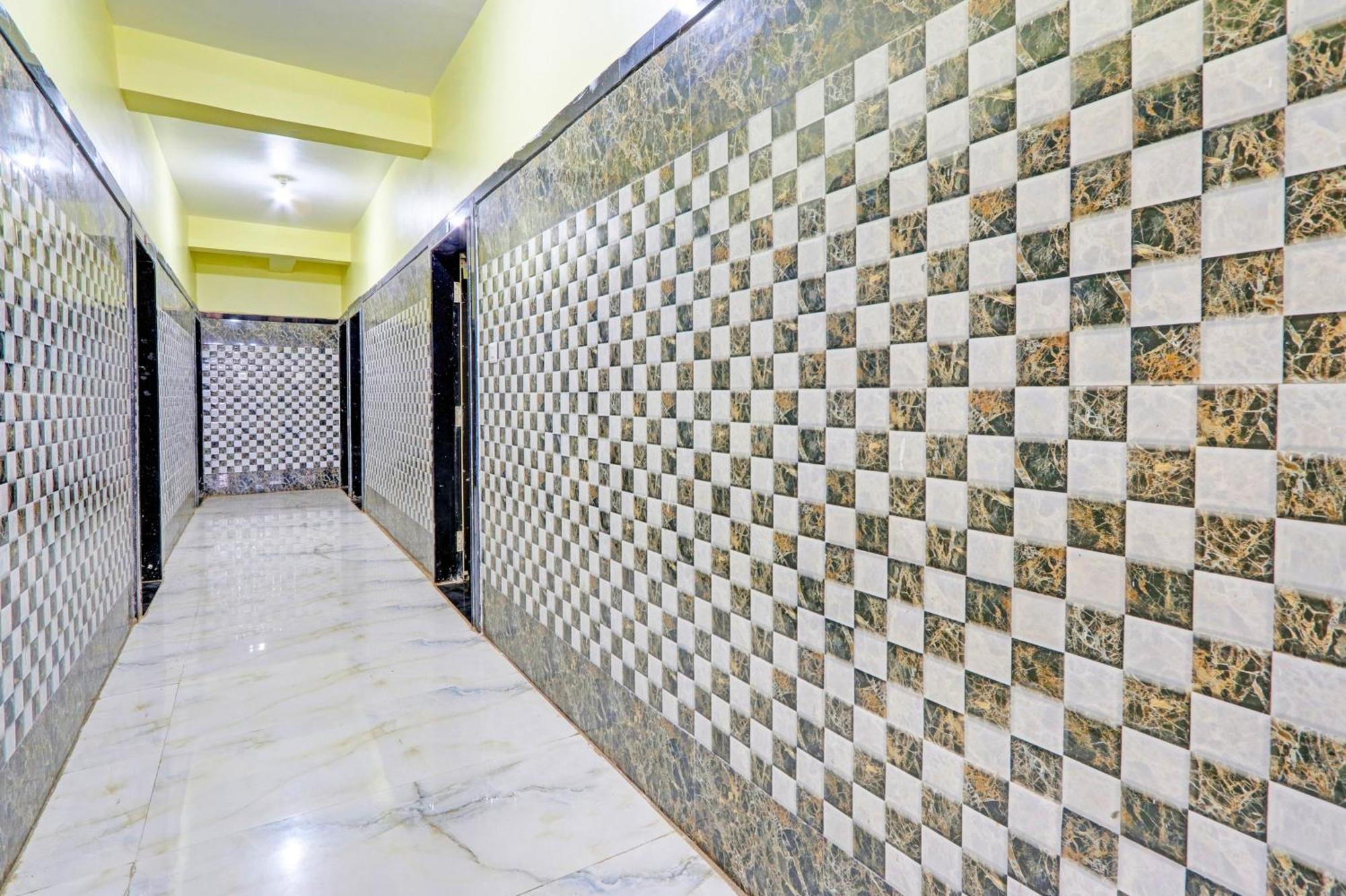 Hotel O Pankaj Hotel & Lodge Gangapur  Bagian luar foto